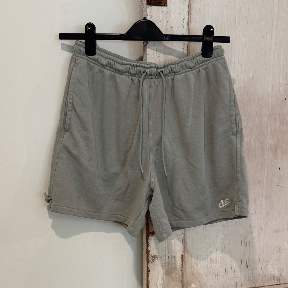 Nike Men's Athletic Shorts in Soft Green